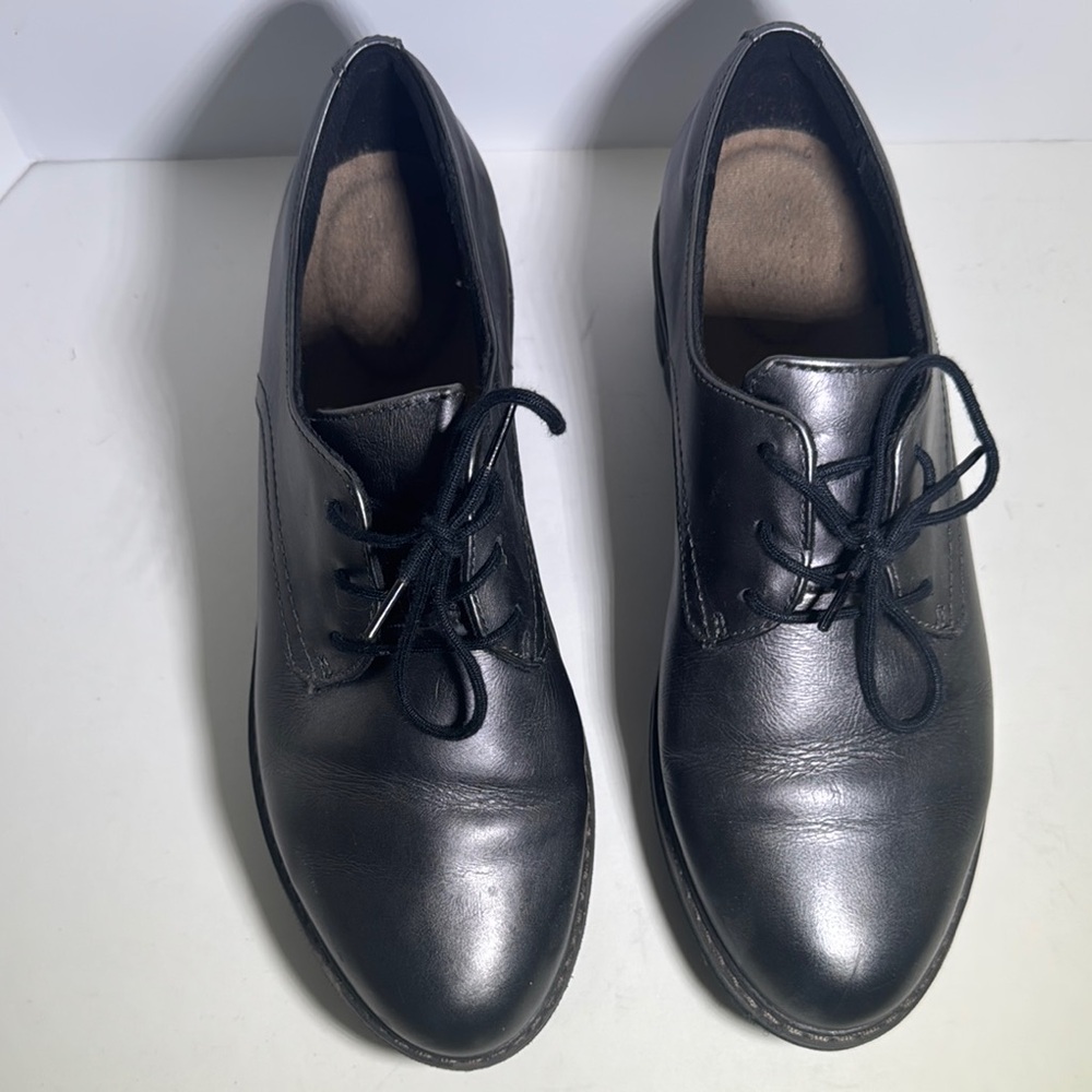 Clark’s Aribell Tye Gunmetal Leather Women’s Shoes